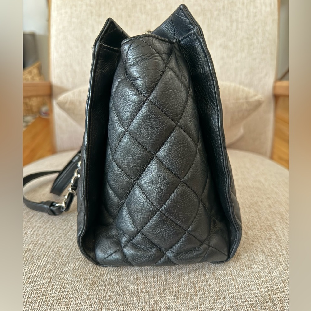 Chanel Classic Black Quilted Calfskin Shoulder Tote Bag - Picture 4 of 16